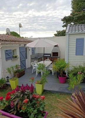 Studio + Mobil Home sur terrain privé sur l'Ile d'Oléron